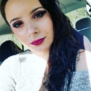 Meet your Posher, Adrianna